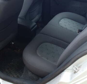 Сірий Шкода Фабія, об'ємом двигуна 1.2 л та пробігом 348 тис. км за 3500 $, фото 5 на Automoto.ua