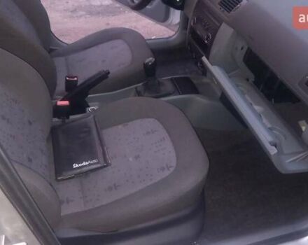 Сірий Шкода Фабія, об'ємом двигуна 1.2 л та пробігом 182 тис. км за 3700 $, фото 11 на Automoto.ua