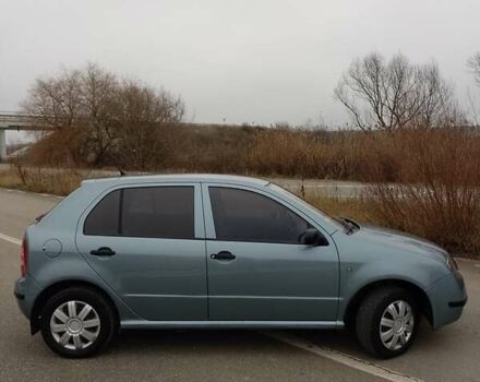Сірий Шкода Фабія, об'ємом двигуна 1.2 л та пробігом 325 тис. км за 3450 $, фото 5 на Automoto.ua