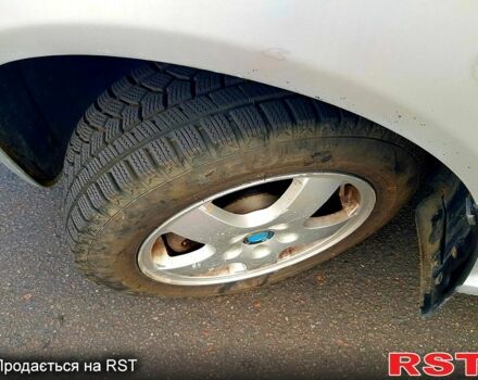 Серый Шкода Фабия, объемом двигателя 1.4 л и пробегом 205 тыс. км за 3500 $, фото 8 на Automoto.ua