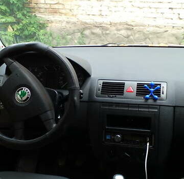 Сірий Шкода Фабія, об'ємом двигуна 1.2 л та пробігом 348 тис. км за 3500 $, фото 1 на Automoto.ua