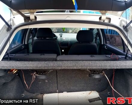 Серый Шкода Фабия, объемом двигателя 1.2 л и пробегом 333 тыс. км за 2000 $, фото 4 на Automoto.ua