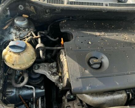 Серый Шкода Фабия, объемом двигателя 1.4 л и пробегом 160 тыс. км за 650 $, фото 2 на Automoto.ua