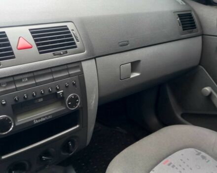 Шкода Фабия 2003 в Житомире на Automoto.ua Серый Шкода Фабия, объемом двигателя 1.2 л и пробегом 182 тыс. км за 3450 $, фото 3 на Automoto.ua