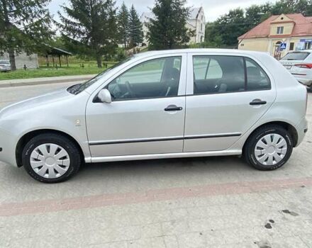 Серый Шкода Фабия, объемом двигателя 1.39 л и пробегом 227 тыс. км за 4500 $, фото 5 на Automoto.ua