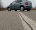 Серый Шкода Фабия, объемом двигателя 1.2 л и пробегом 325 тыс. км за 3450 $, фото 2 на Automoto.ua