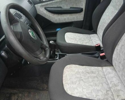 Серый Шкода Фабия, объемом двигателя 1.4 л и пробегом 420 тыс. км за 3100 $, фото 4 на Automoto.ua