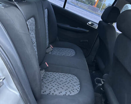 Сірий Шкода Фабія, об'ємом двигуна 1.2 л та пробігом 243 тис. км за 2850 $, фото 11 на Automoto.ua