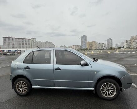 Серый Шкода Фабия, объемом двигателя 1.2 л и пробегом 200 тыс. км за 2500 $, фото 1 на Automoto.ua