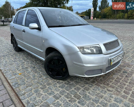 Сірий Шкода Фабія, об'ємом двигуна 1.2 л та пробігом 243 тис. км за 2850 $, фото 3 на Automoto.ua