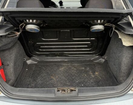 Серый Шкода Фабия, объемом двигателя 1.2 л и пробегом 200 тыс. км за 2500 $, фото 6 на Automoto.ua