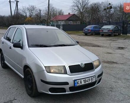 Серый Шкода Фабия, объемом двигателя 1.4 л и пробегом 371 тыс. км за 3200 $, фото 1 на Automoto.ua