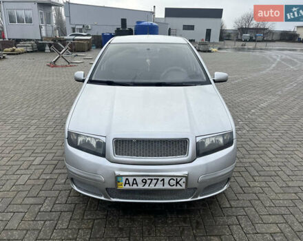 Серый Шкода Фабия, объемом двигателя 1.2 л и пробегом 243 тыс. км за 2850 $, фото 2 на Automoto.ua