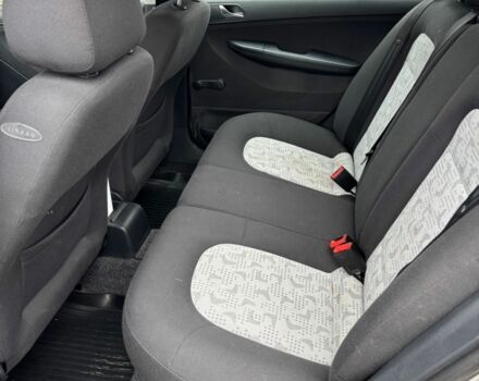 Серый Шкода Фабия, объемом двигателя 1.9 л и пробегом 280 тыс. км за 2500 $, фото 4 на Automoto.ua