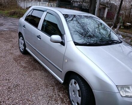 Серый Шкода Фабия, объемом двигателя 1.4 л и пробегом 226 тыс. км за 3500 $, фото 2 на Automoto.ua