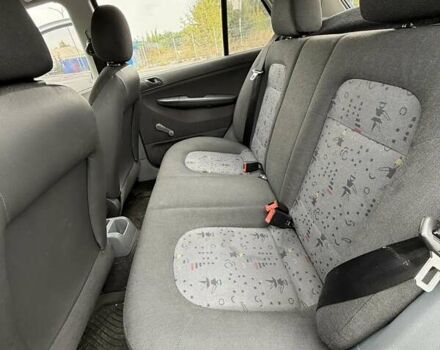 Серый Шкода Фабия, объемом двигателя 1.2 л и пробегом 200 тыс. км за 2500 $, фото 8 на Automoto.ua