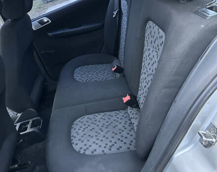 Сірий Шкода Фабія, об'ємом двигуна 1.2 л та пробігом 243 тис. км за 2850 $, фото 10 на Automoto.ua