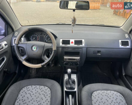 Серый Шкода Фабия, объемом двигателя 1.2 л и пробегом 243 тыс. км за 2850 $, фото 12 на Automoto.ua