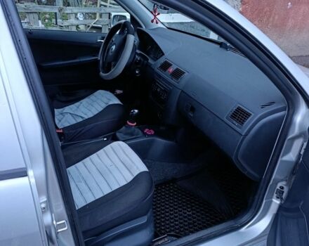 Серый Шкода Фабия, объемом двигателя 1.4 л и пробегом 226 тыс. км за 3500 $, фото 4 на Automoto.ua