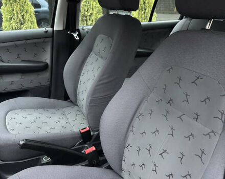 Сірий Шкода Фабія, об'ємом двигуна 1.4 л та пробігом 208 тис. км за 5399 $, фото 28 на Automoto.ua