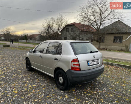 Серый Шкода Фабия, объемом двигателя 1.2 л и пробегом 777 тыс. км за 1999 $, фото 6 на Automoto.ua