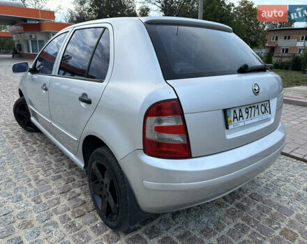 Сірий Шкода Фабія, об'ємом двигуна 1.2 л та пробігом 243 тис. км за 2850 $, фото 6 на Automoto.ua