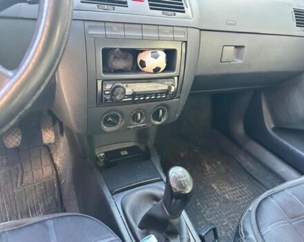 Серый Шкода Фабия, объемом двигателя 1.2 л и пробегом 196 тыс. км за 3400 $, фото 7 на Automoto.ua