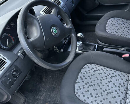 Сірий Шкода Фабія, об'ємом двигуна 1.2 л та пробігом 243 тис. км за 2850 $, фото 9 на Automoto.ua