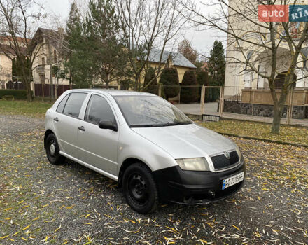 Серый Шкода Фабия, объемом двигателя 1.2 л и пробегом 777 тыс. км за 1999 $, фото 2 на Automoto.ua