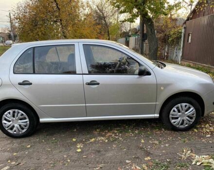 Серый Шкода Фабия, объемом двигателя 1.2 л и пробегом 245 тыс. км за 3500 $, фото 2 на Automoto.ua