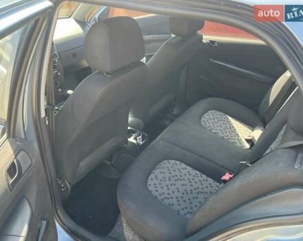 Серый Шкода Фабия, объемом двигателя 1.2 л и пробегом 288 тыс. км за 3300 $, фото 13 на Automoto.ua