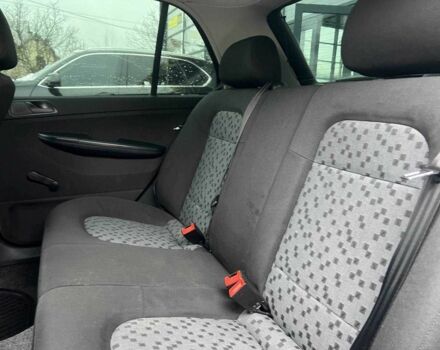 Серый Шкода Фабия, объемом двигателя 1.2 л и пробегом 208 тыс. км за 4000 $, фото 16 на Automoto.ua