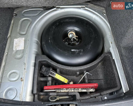 Сірий Шкода Фабія, об'ємом двигуна 1.39 л та пробігом 201 тис. км за 4200 $, фото 15 на Automoto.ua