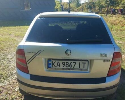 Серый Шкода Фабия, объемом двигателя 1.2 л и пробегом 280 тыс. км за 3600 $, фото 23 на Automoto.ua