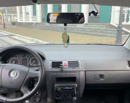 Сірий Шкода Фабія, об'ємом двигуна 1.2 л та пробігом 285 тис. км за 3900 $, фото 7 на Automoto.ua