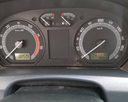 Серый Шкода Фабия, объемом двигателя 1.2 л и пробегом 437 тыс. км за 3500 $, фото 11 на Automoto.ua