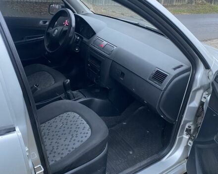 Сірий Шкода Фабія, об'ємом двигуна 1.2 л та пробігом 300 тис. км за 2500 $, фото 6 на Automoto.ua