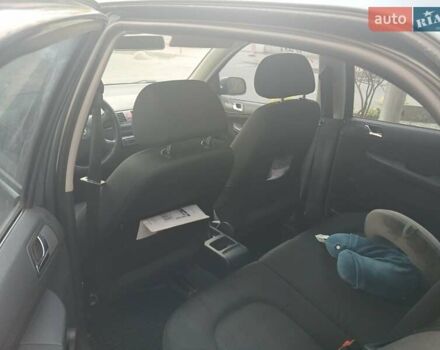 Сірий Шкода Фабія, об'ємом двигуна 1.4 л та пробігом 290 тис. км за 4500 $, фото 5 на Automoto.ua