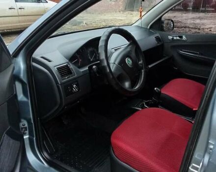 Серый Шкода Фабия, объемом двигателя 1.2 л и пробегом 290 тыс. км за 2999 $, фото 37 на Automoto.ua