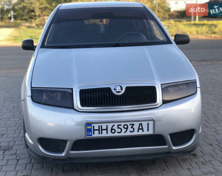 Серый Шкода Фабия, объемом двигателя 1.2 л и пробегом 250 тыс. км за 2500 $, фото 2 на Automoto.ua