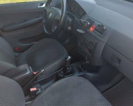 Серый Шкода Фабия, объемом двигателя 1.2 л и пробегом 280 тыс. км за 3600 $, фото 16 на Automoto.ua