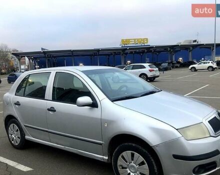 Серый Шкода Фабия, объемом двигателя 1.2 л и пробегом 260 тыс. км за 3200 $, фото 1 на Automoto.ua