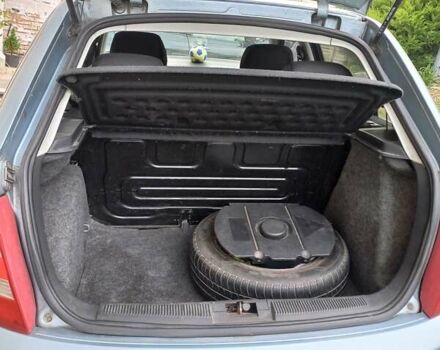 Серый Шкода Фабия, объемом двигателя 1.2 л и пробегом 437 тыс. км за 3500 $, фото 6 на Automoto.ua