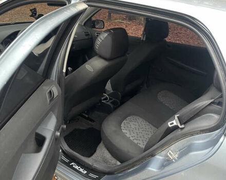 Серый Шкода Фабия, объемом двигателя 1.2 л и пробегом 91 тыс. км за 4300 $, фото 7 на Automoto.ua