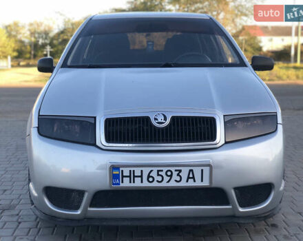 Серый Шкода Фабия, объемом двигателя 1.2 л и пробегом 250 тыс. км за 2500 $, фото 1 на Automoto.ua