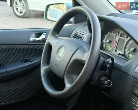 Серый Шкода Фабия, объемом двигателя 1.39 л и пробегом 178 тыс. км за 6000 $, фото 18 на Automoto.ua