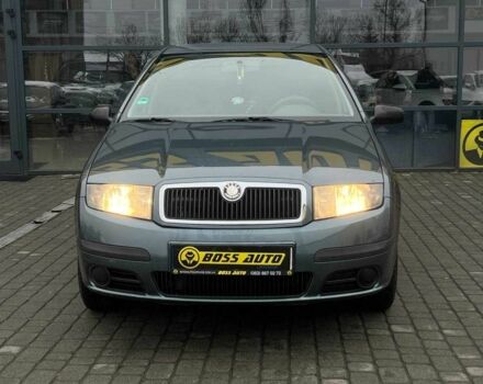 Серый Шкода Фабия, объемом двигателя 1.2 л и пробегом 208 тыс. км за 4000 $, фото 1 на Automoto.ua