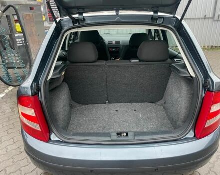 Серый Шкода Фабия, объемом двигателя 0 л и пробегом 244 тыс. км за 4300 $, фото 4 на Automoto.ua