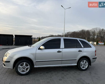 Сірий Шкода Фабія, об'ємом двигуна 1.39 л та пробігом 201 тис. км за 4200 $, фото 1 на Automoto.ua