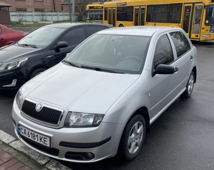 Сірий Шкода Фабія, об'ємом двигуна 1.2 л та пробігом 285 тис. км за 3900 $, фото 1 на Automoto.ua